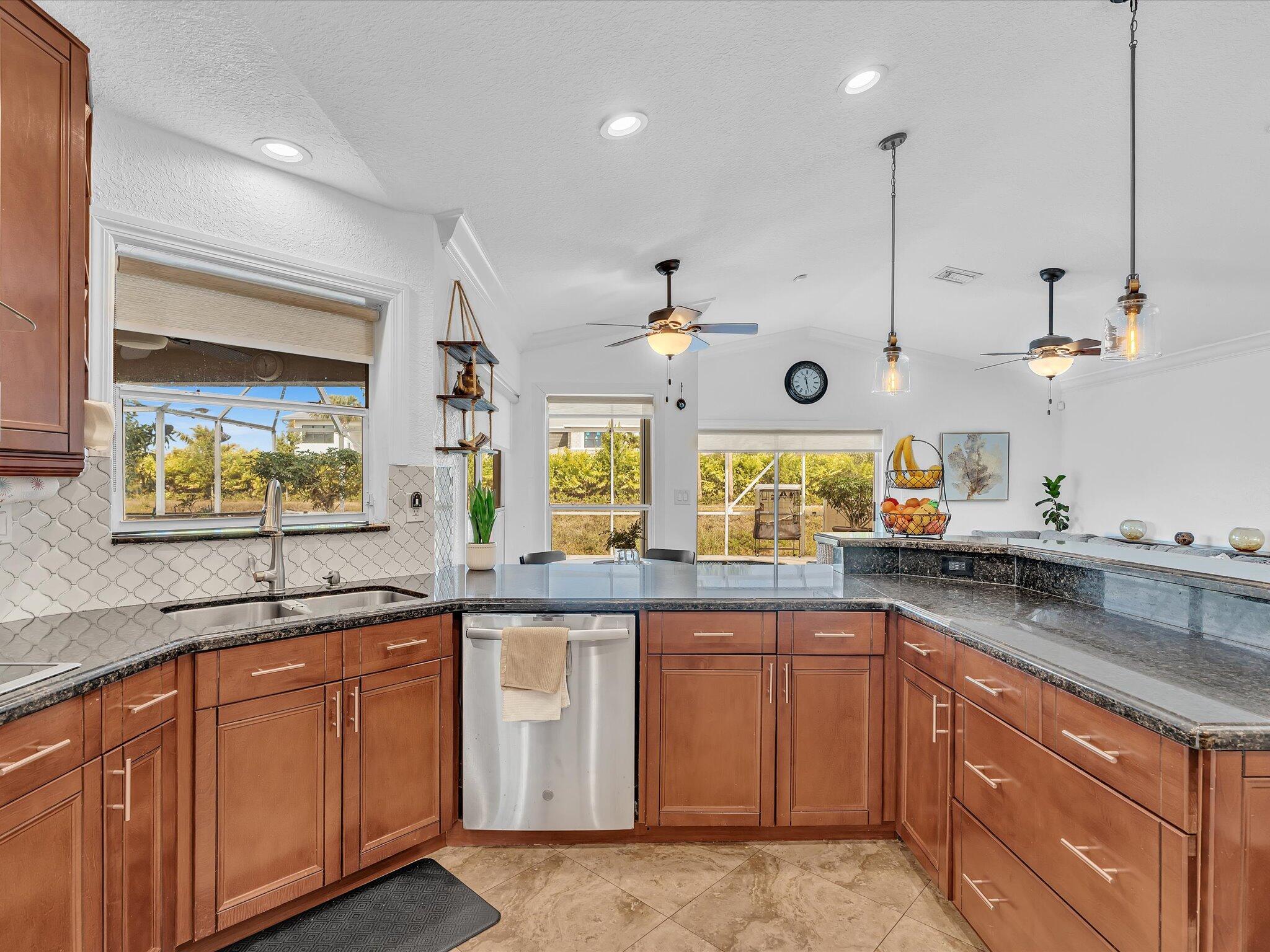 9669 Carousel Circle North Boca Raton, FL 33434 - Photo 19 of 76 Kitchen