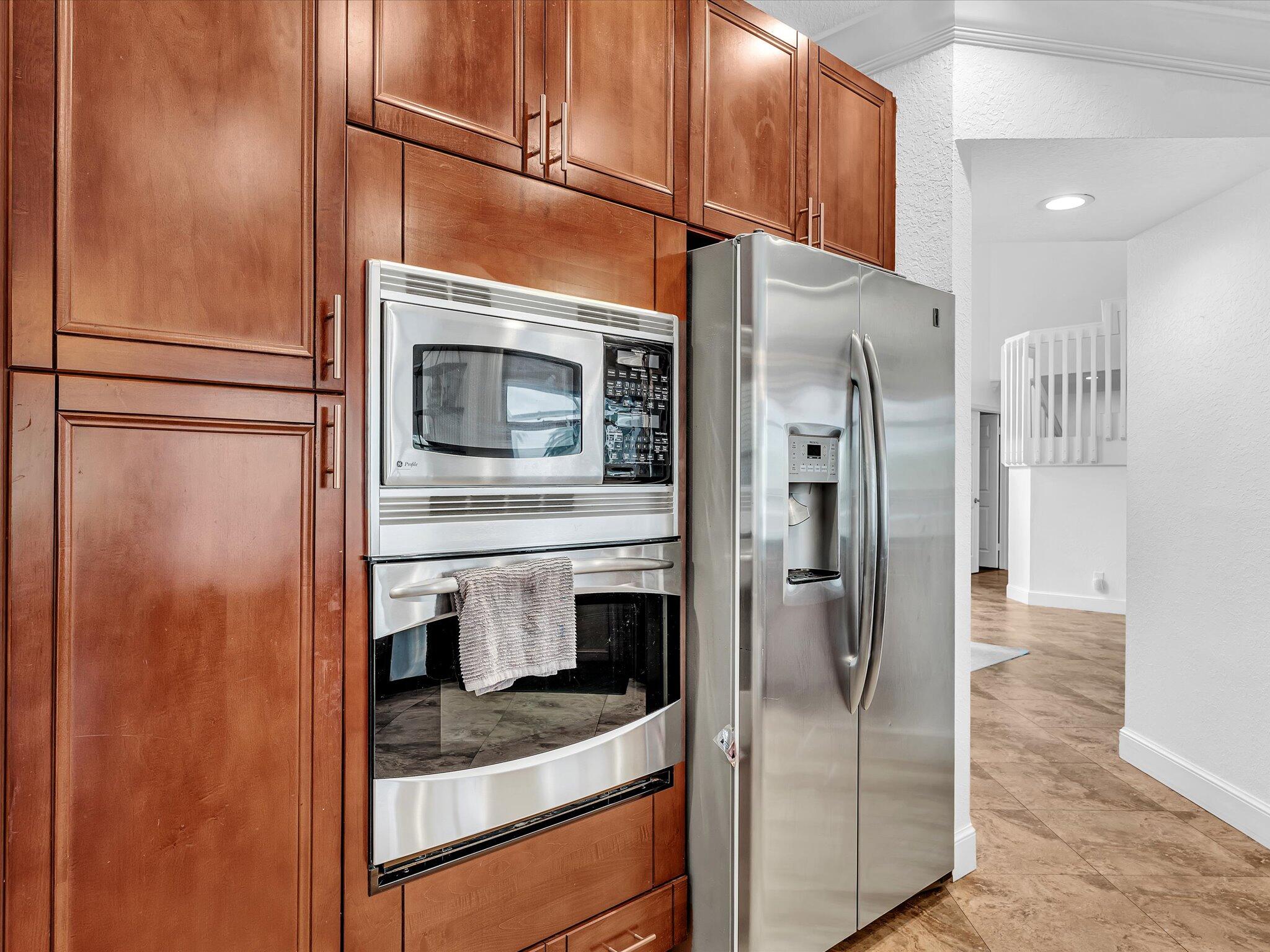 9669 Carousel Circle North Boca Raton, FL 33434 - Photo 21 of 76 Kitchen