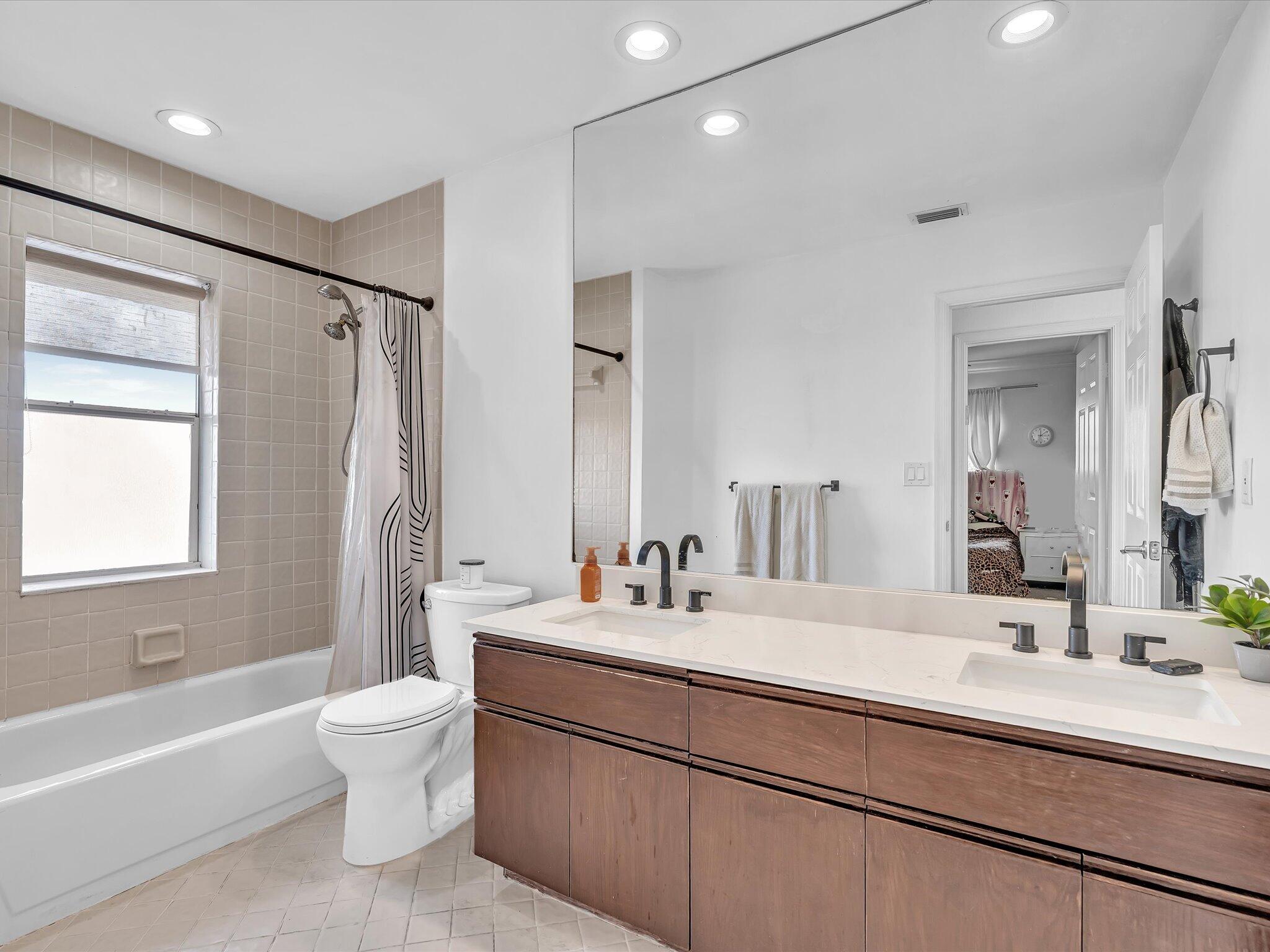 9669 Carousel Circle North Boca Raton, FL 33434 - Photo 70 of 76 2nd level bathoom