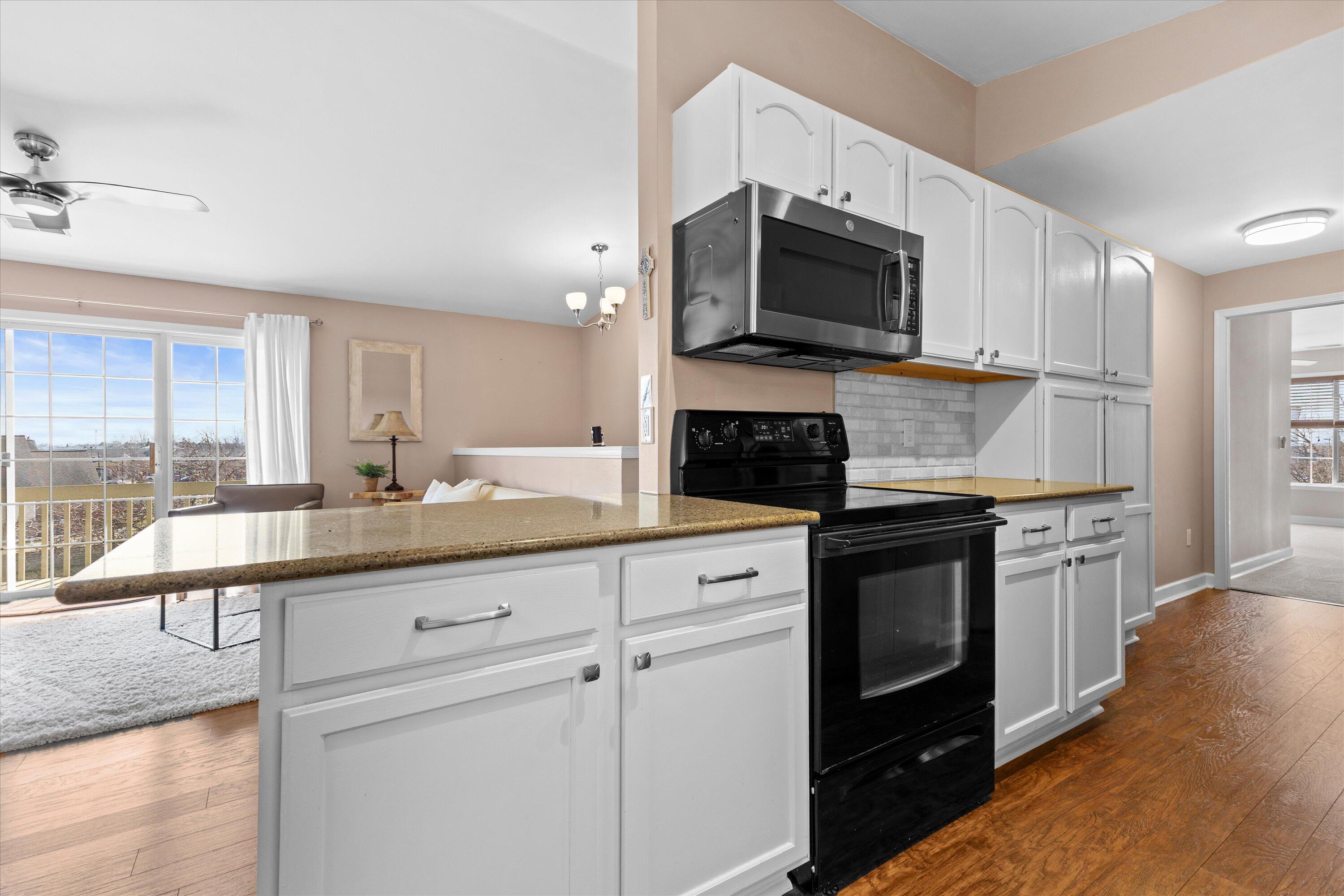 10110 74th Street, Unit D Kenosha, WI 53142 - Photo 8 of 28 08-925A1100