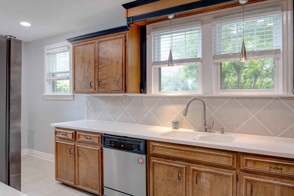 1409 Cloverdale Road Columbus, GA 31904 - Photo 3 of 49 Kitchen