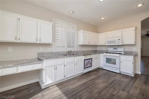 $1,800 | 7955 Teal Harbor Avenue, Las Vegas, NV 89117
