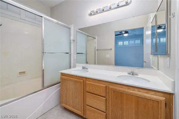 $1,800 | 7955 Teal Harbor Avenue, Las Vegas, NV 89117