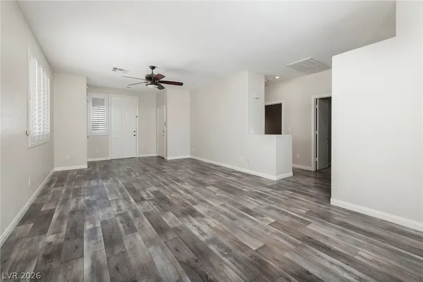 $1,800 | 7955 Teal Harbor Avenue, Las Vegas, NV 89117