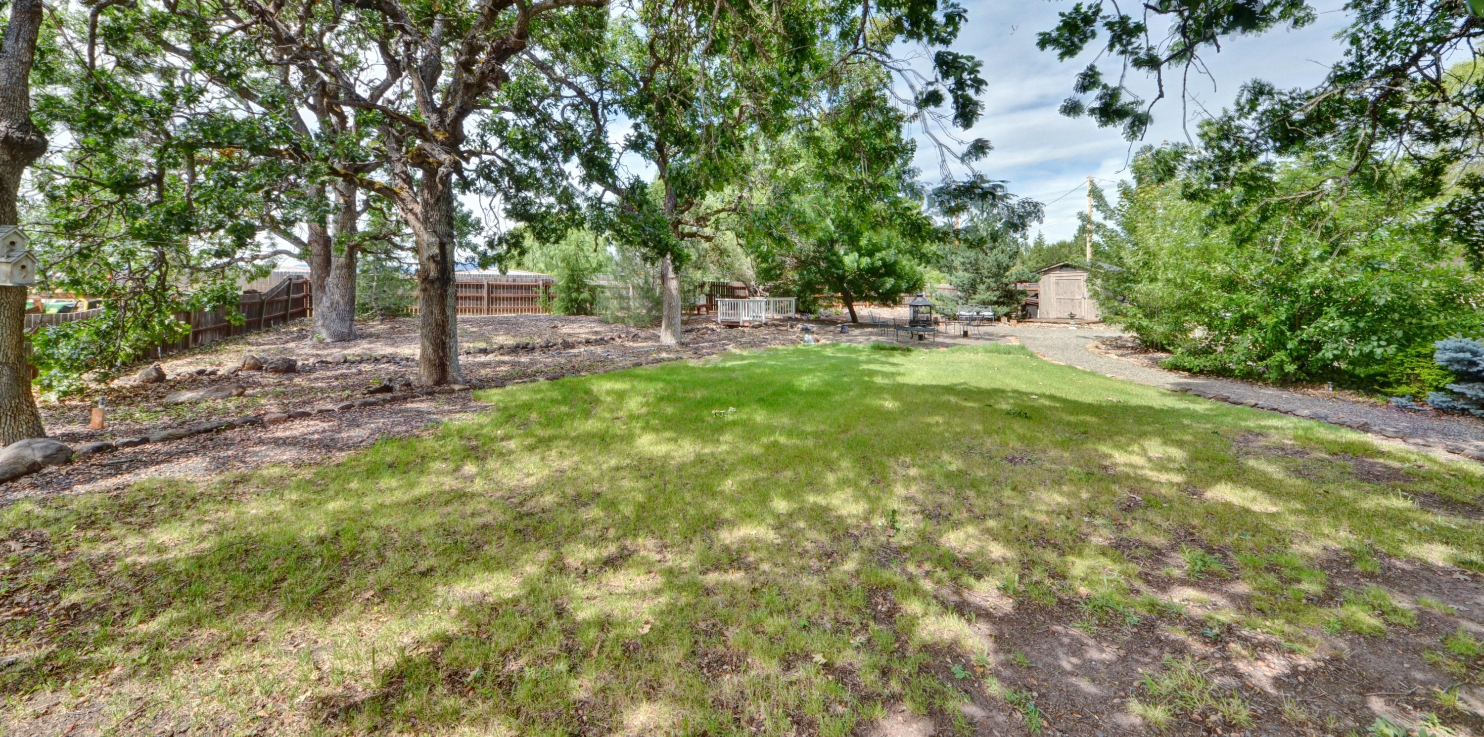 11005 Antioch Road White City, OR 97503 - Photo 38 of 62 060