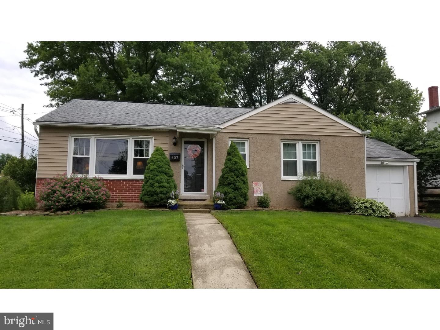 502 Broad Street Spring City, PA 19475 - Photo 1 of 25