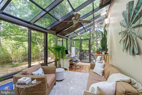 $1,050,000 | 2507 Toron Court, Alexandria, VA 22306