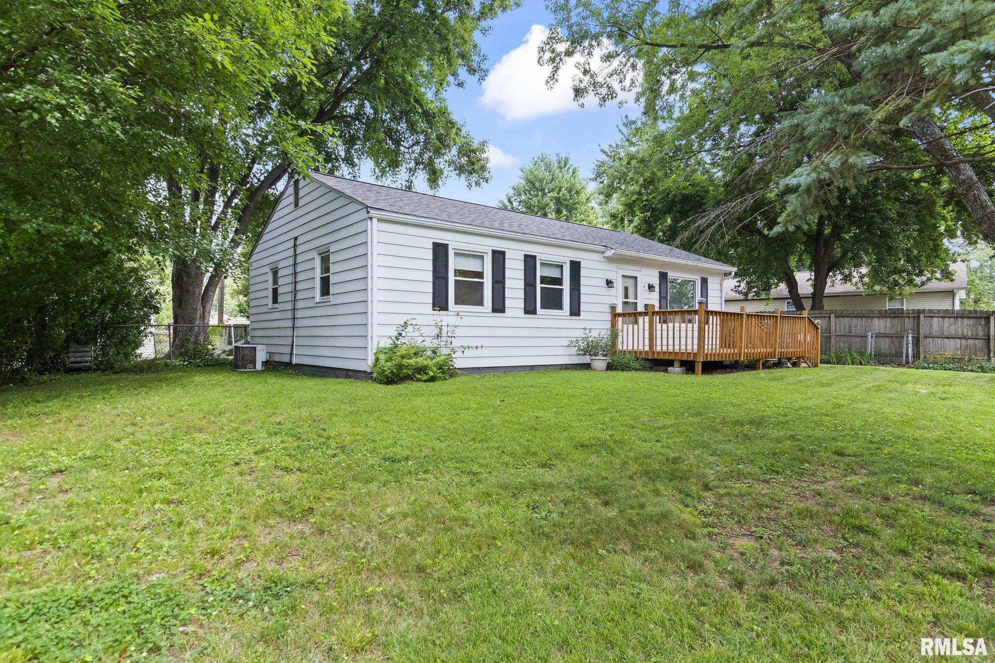 9 Claire Drive Springfield, IL 62702 - Photo 4 of 31