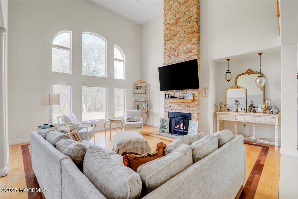 53 McCaffery Road Manalapan, NJ 07726 - Photo 8 of 71 08-Family Room