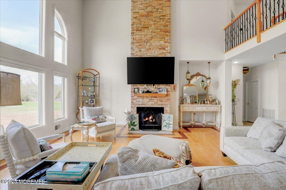 53 McCaffery Road Manalapan, NJ 07726 - Photo 9 of 71 09-Family Room