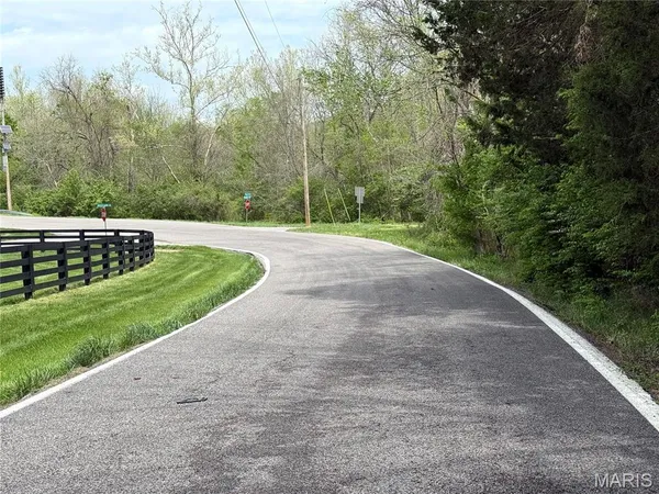 $1,294,000 | 2500 Ossenfort Road, Wildwood, MO 63038