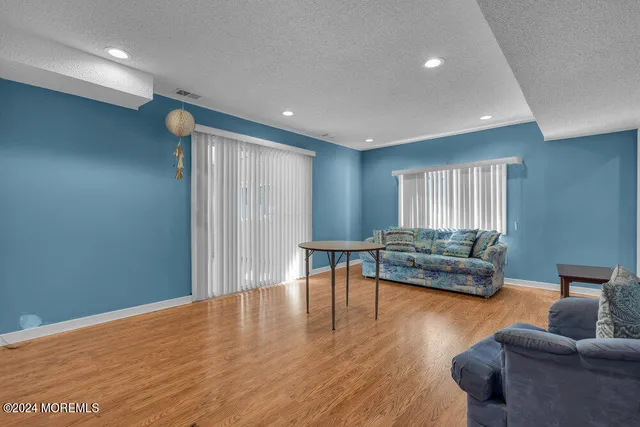 $3,750 | 691 Sussex Court, Toms River, NJ 08753