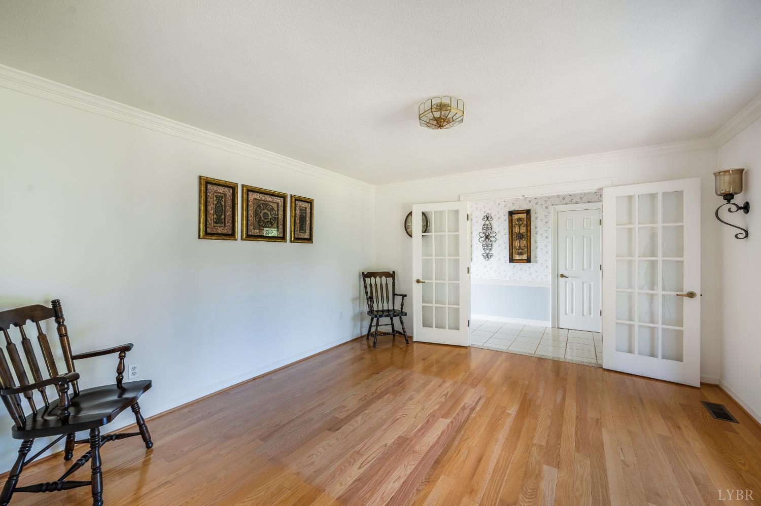 355 Dyson Road Amherst, VA 24521 - Photo 40 of 96 a view of a livingroom with wooden floor and furniture