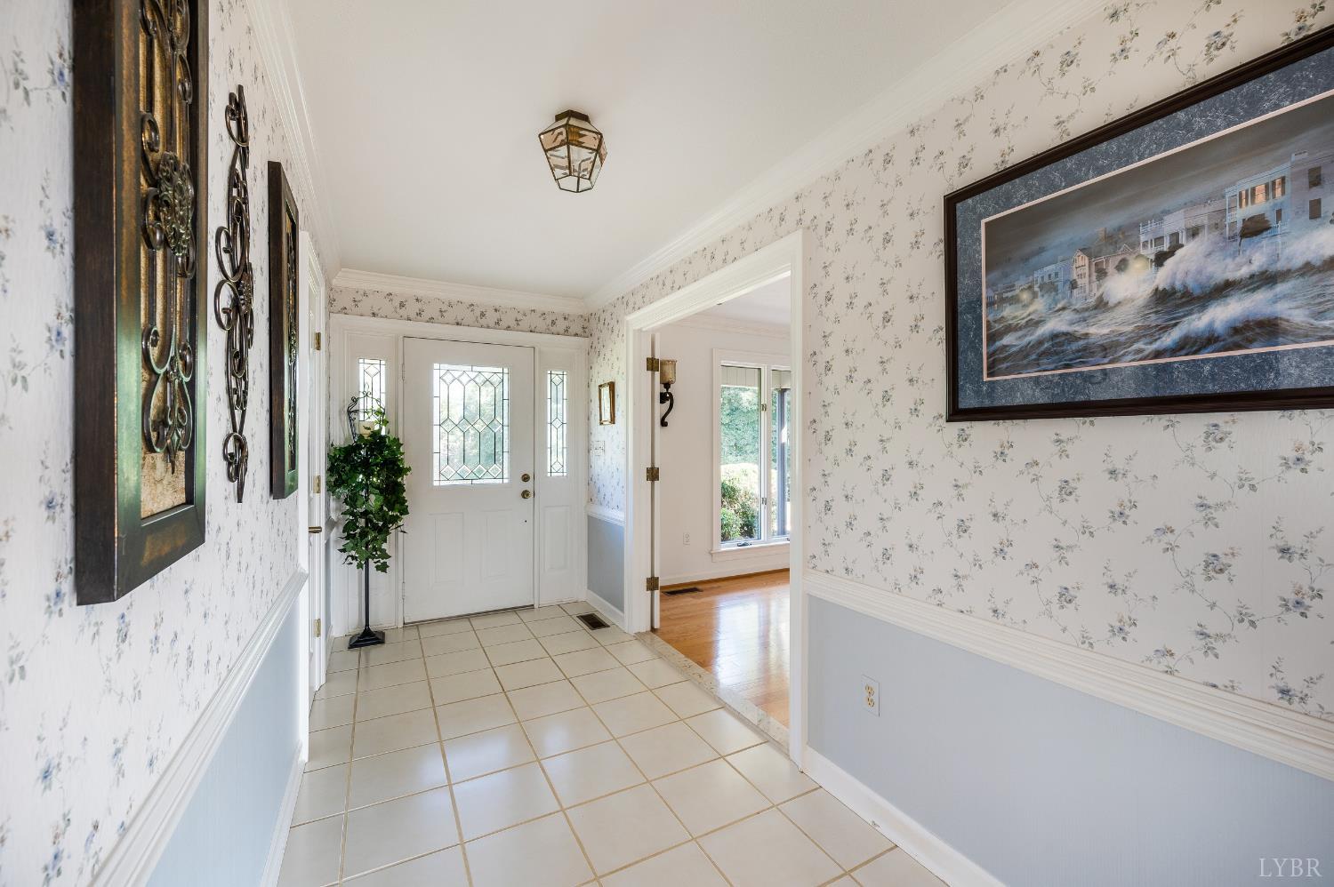 355 Dyson Road Amherst, VA 24521 - Photo 7 of 96 Foyer