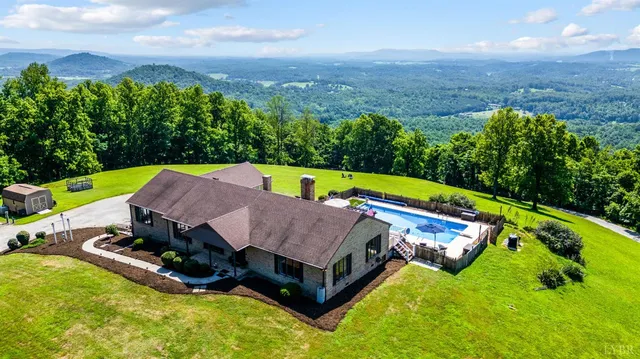 $1,199,000 | 355 Dyson Road, Amherst, VA 24521