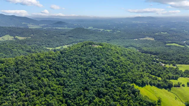 $1,199,000 | 355 Dyson Road, Amherst, VA 24521