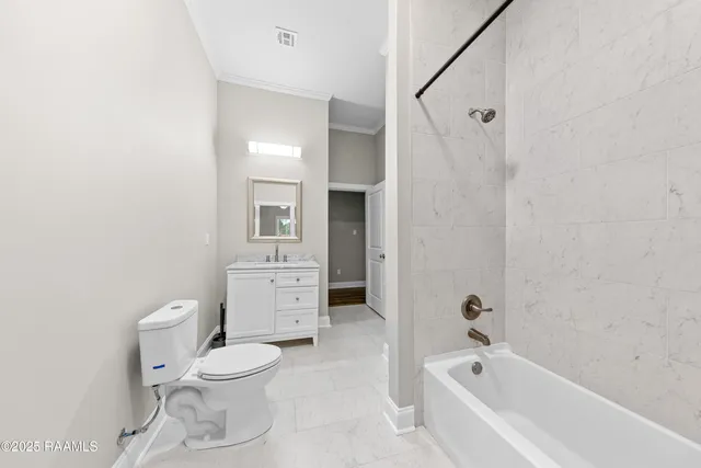 $199,000 | 705 East 4th Street, Crowley, LA 70526