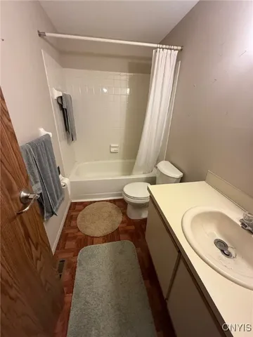 $189,000 | 121 Softwind Circle, Van Buren, NY 13027