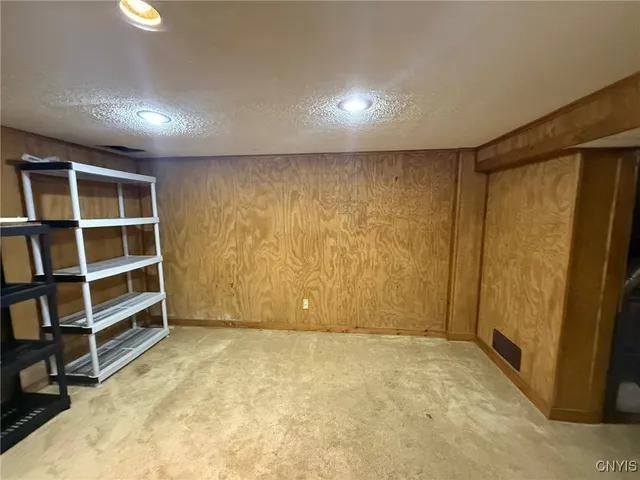 $189,000 | 121 Softwind Circle, Van Buren, NY 13027