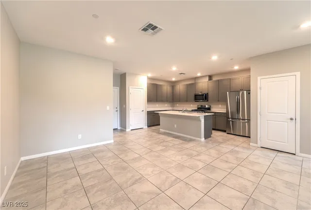 $2,000 | 3264 Palindrome Avenue, Henderson, NV 89044