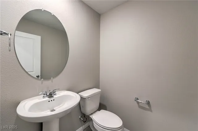 $2,000 | 3264 Palindrome Avenue, Henderson, NV 89044