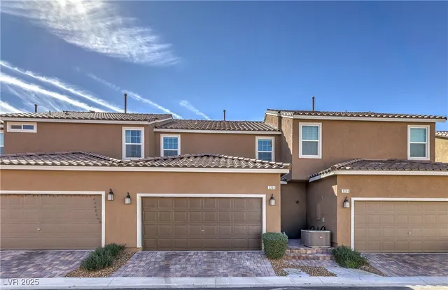 $2,000 | 3264 Palindrome Avenue, Henderson, NV 89044