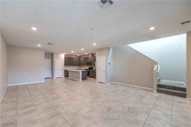 $2,000 | 3264 Palindrome Avenue, Henderson, NV 89044