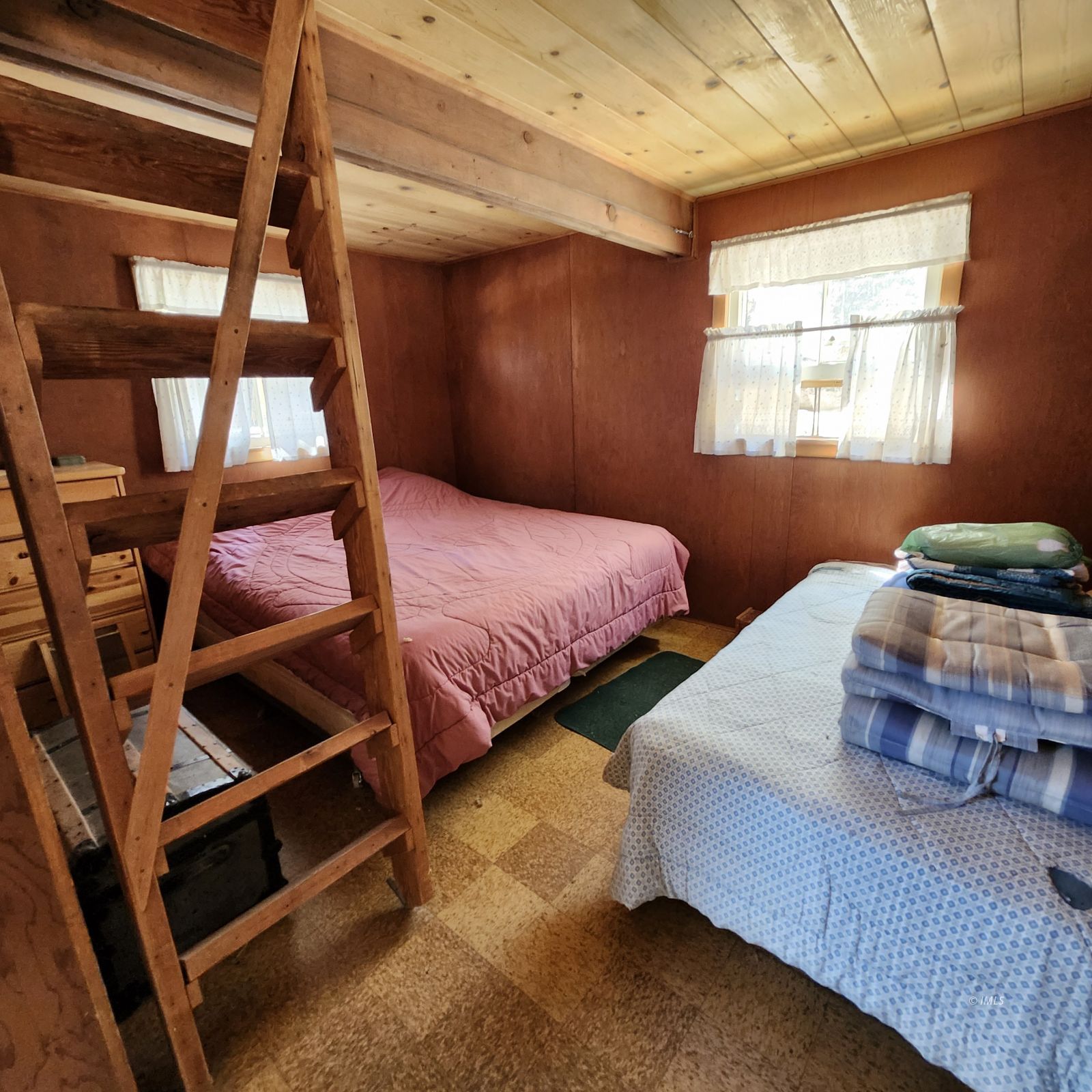 22 Whitney Portal Road Lone Pine, CA 93545 - Photo 17 of 32 Downstairs sleeping area