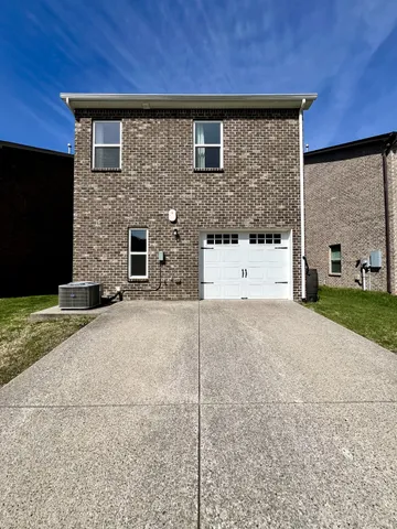 $2,400 | 319 Carellton Drive, Gallatin, TN 37066