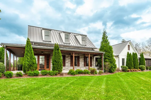 $2,400 | 319 Carellton Drive, Gallatin, TN 37066