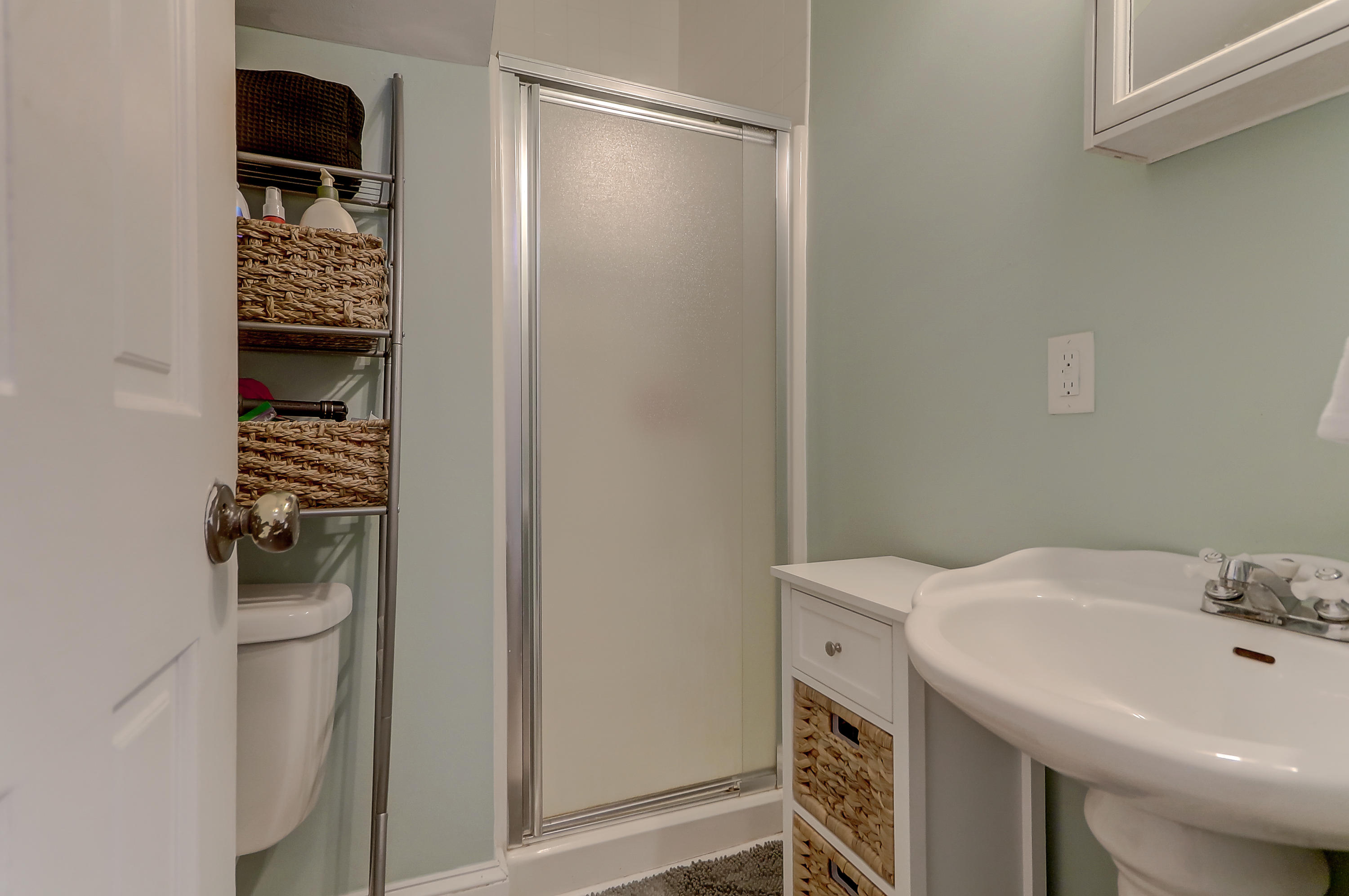 232 Rutledge Avenue Charleston, SC 29403 - Photo 13 of 36 Full Bath