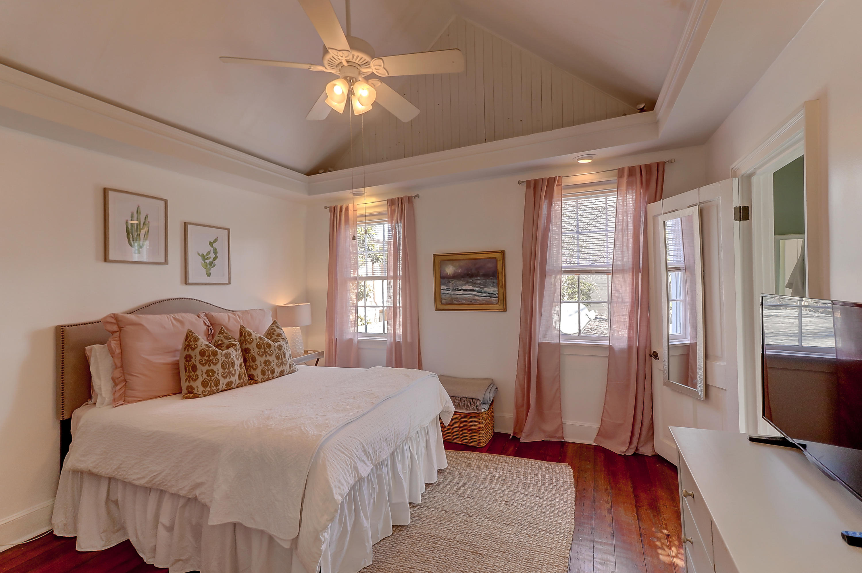 232 Rutledge Avenue Charleston, SC 29403 - Photo 15 of 36 Master Bedroom