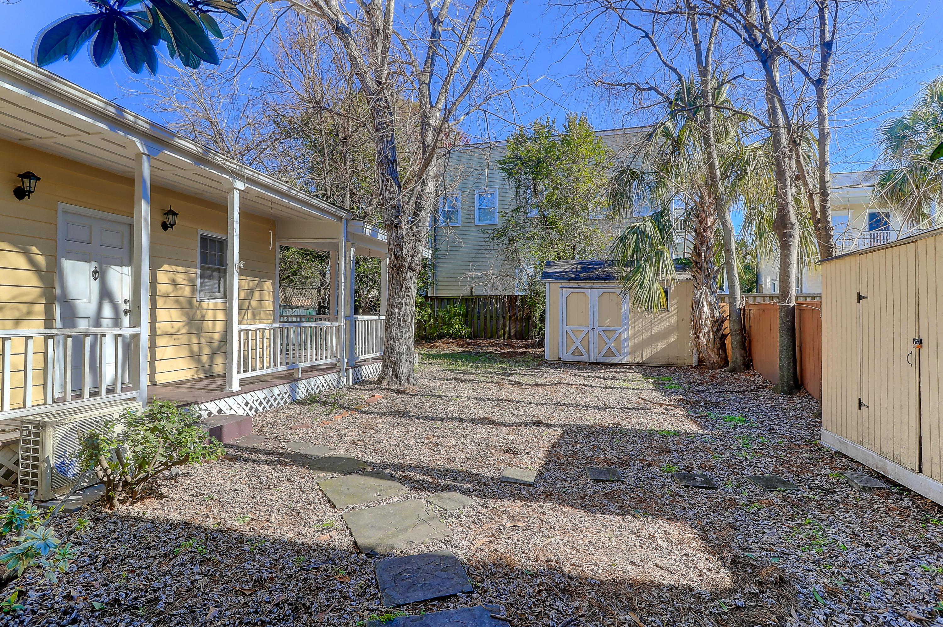 232 Rutledge Avenue Charleston, SC 29403 - Photo 25 of 36 Carriage House Entrance