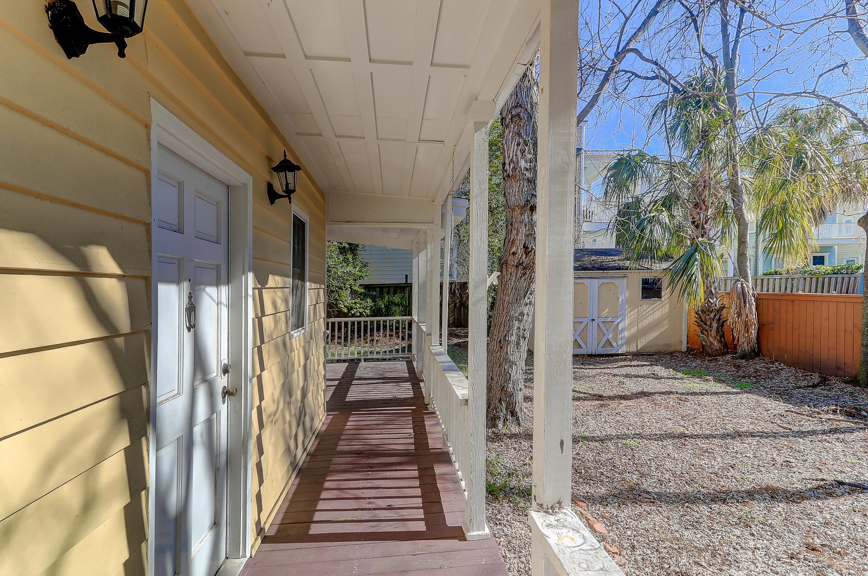 232 Rutledge Avenue Charleston, SC 29403 - Photo 26 of 36 Carriage House Entrance