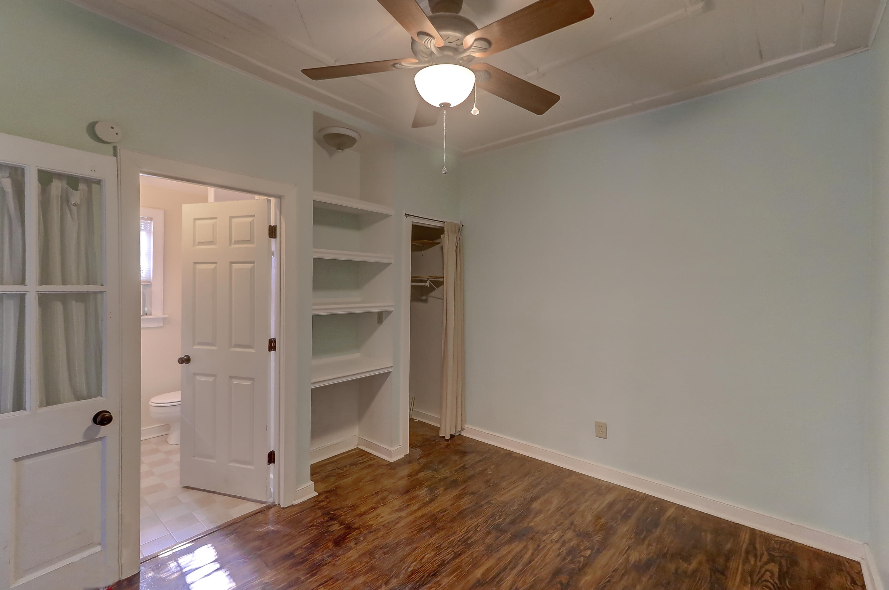 232 Rutledge Avenue Charleston, SC 29403 - Photo 31 of 36 Carriage House Bedroom