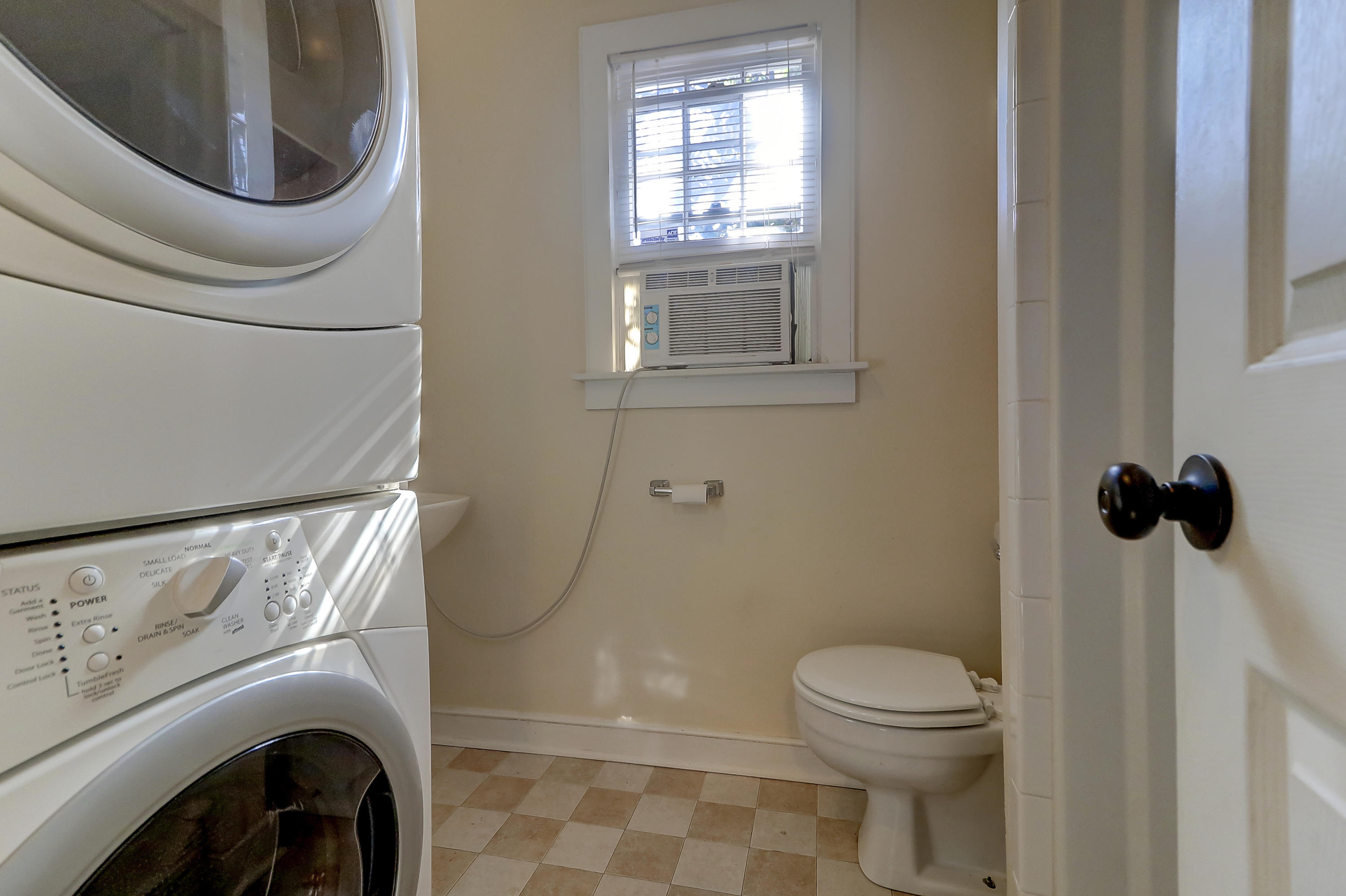 232 Rutledge Avenue Charleston, SC 29403 - Photo 32 of 36 Carriage House Laundry Area