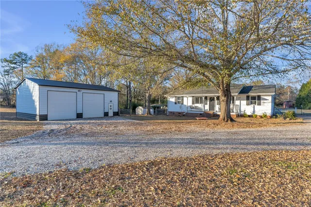 $435,000 | 4105 6 And 20 Road, Williamston, SC 29697