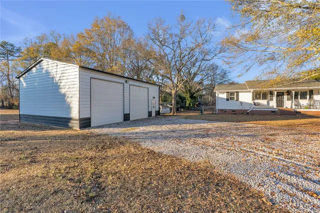 $435,000 | 4105 6 And 20 Road, Williamston, SC 29697