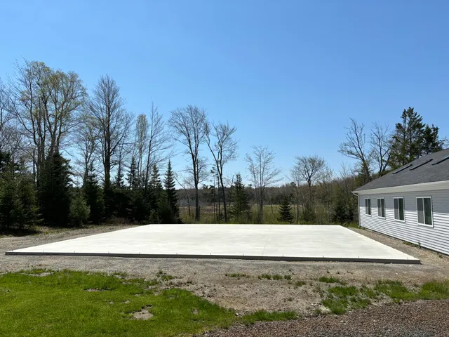 $179,900 | 22 Sawblade Road, South Thomaston, ME 04858