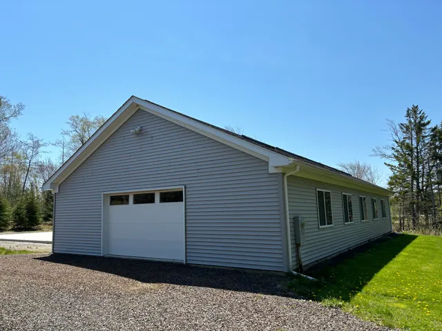 $179,900 | 22 Sawblade Road, South Thomaston, ME 04858