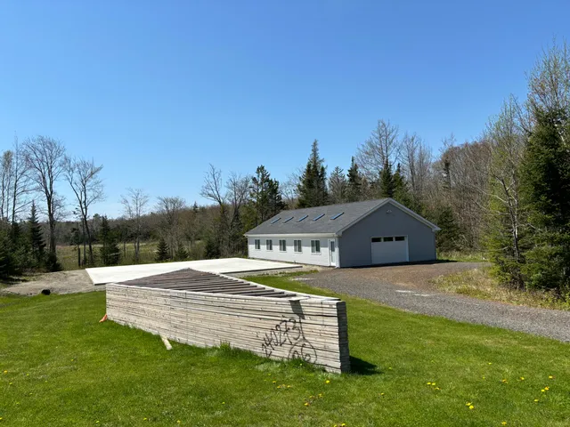 $179,900 | 22 Sawblade Road, South Thomaston, ME 04858