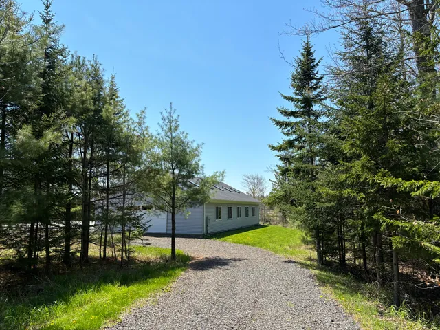 $179,900 | 22 Sawblade Road, South Thomaston, ME 04858