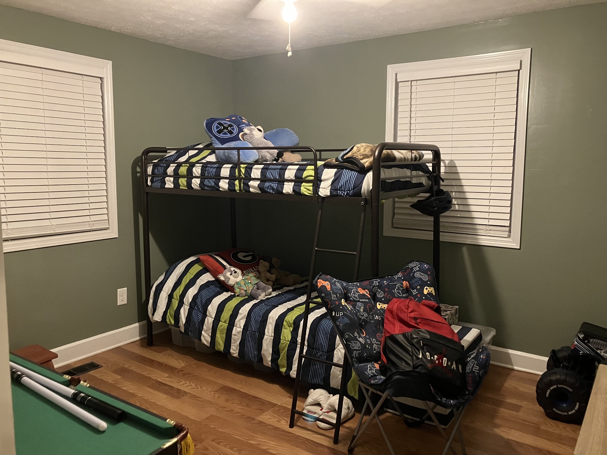 212 Cherry Street Ethridge, TN 38456 - Photo 6 of 12 a bedroom with a bed and a window