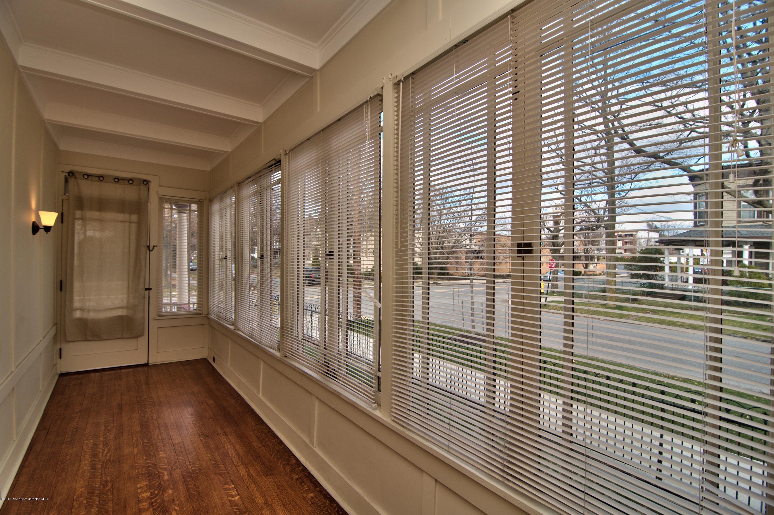 754 Green Ridge Street Scranton, PA 18509 - Photo 6 of 77