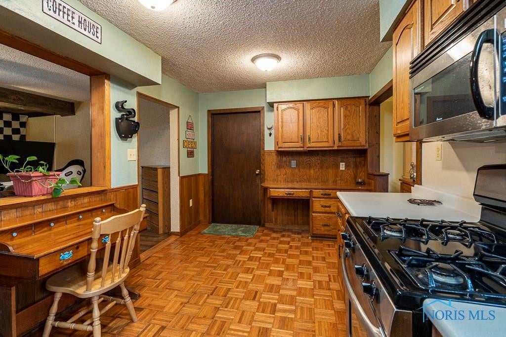 2556 County Road East Swanton, OH 43558 - Photo 16 of 39 Gallery Image 16