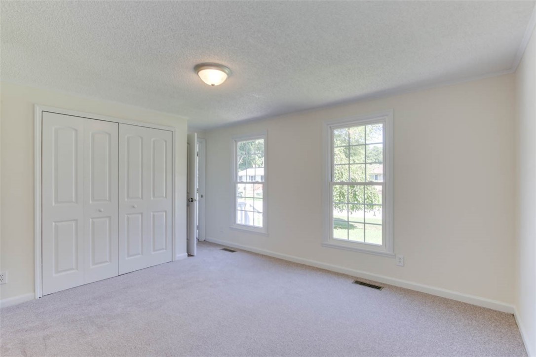 100 Quail Road Yorktown, VA 23692 - Photo 23 of 35