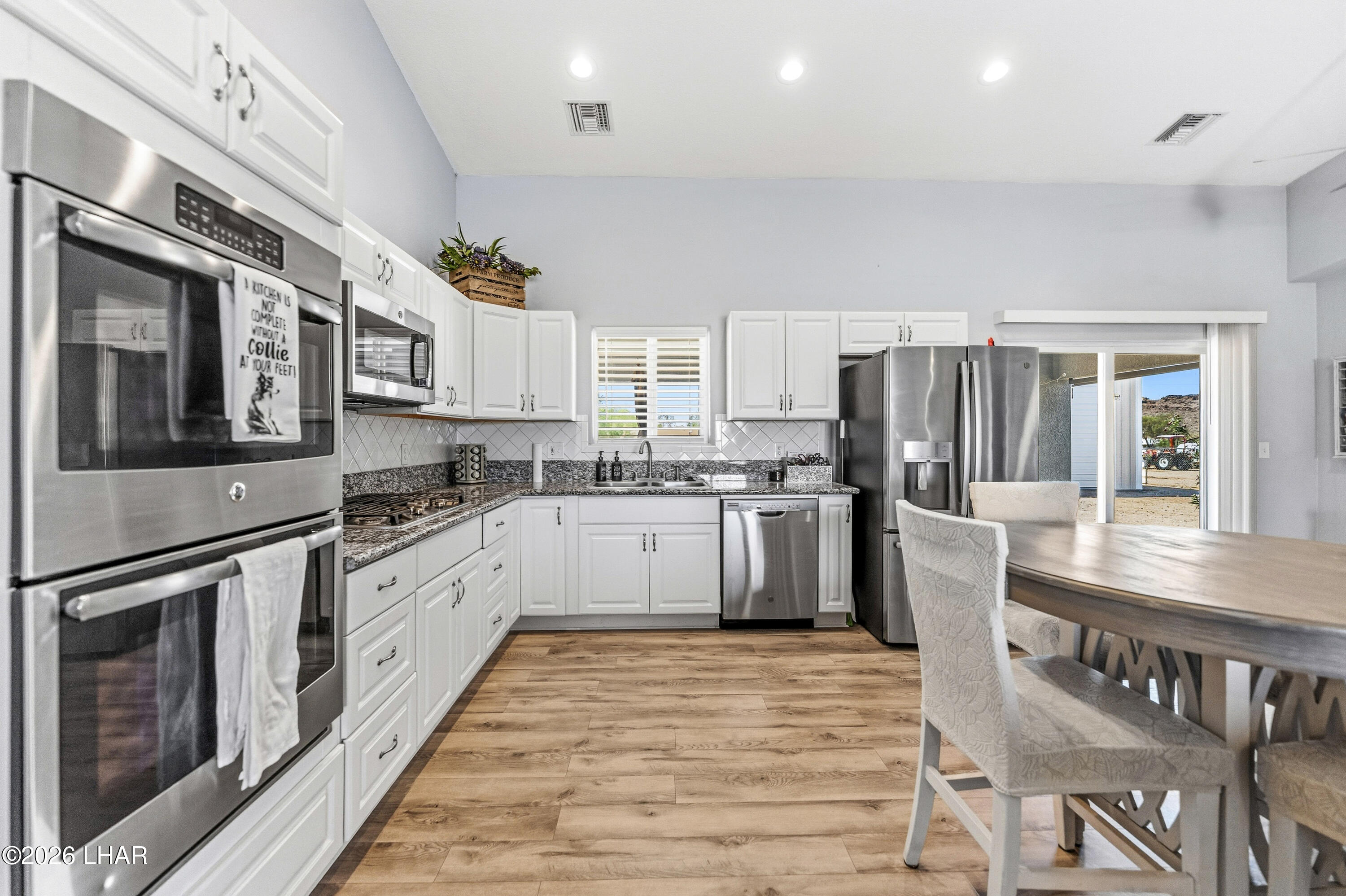 3410 West Carmichael Road Golden Valley, AZ 86413 - Photo 25 of 38 25-_RMG6303