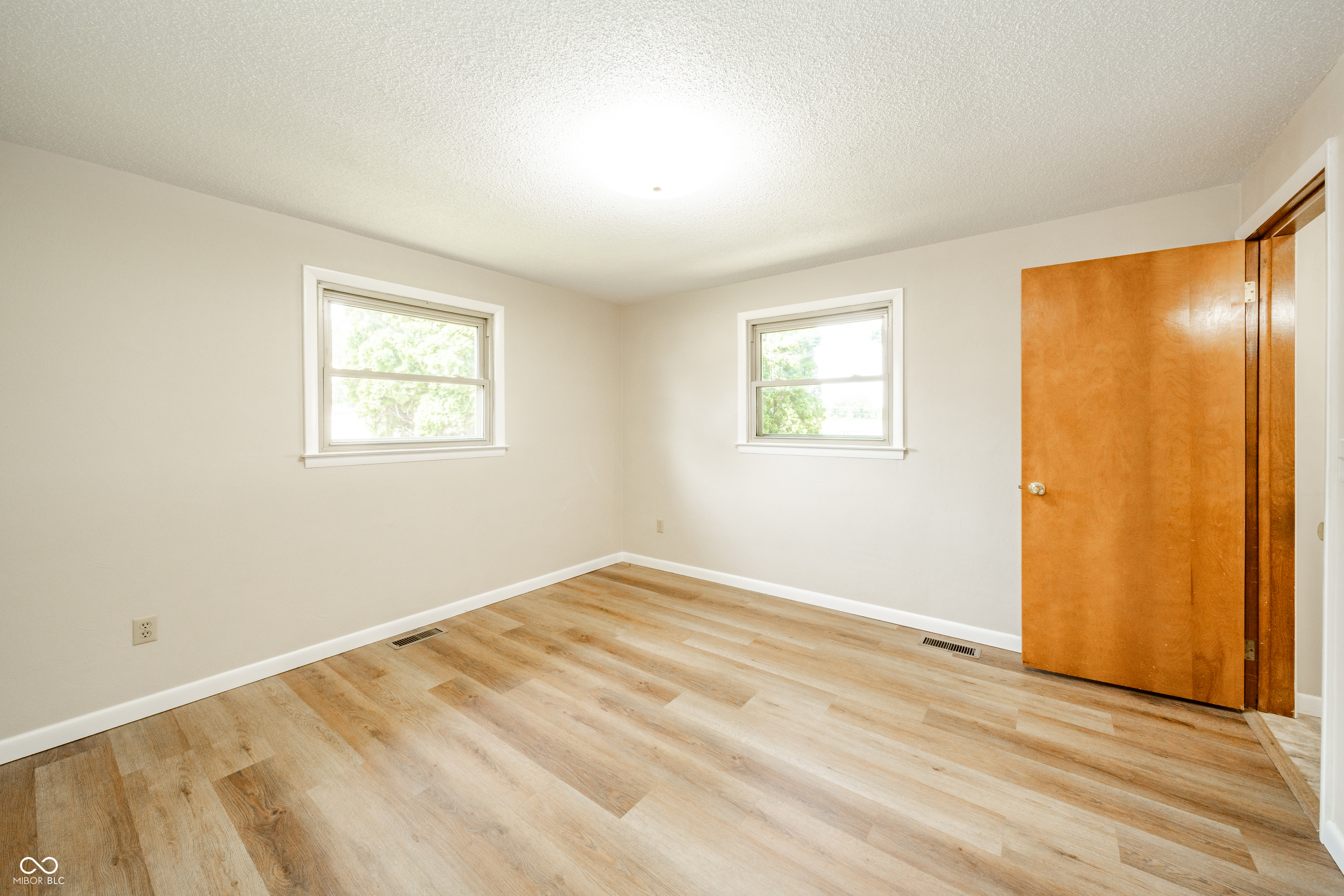 238 Mulberry Road Chesterfield, IN 46017 - Photo 23 of 27 Gallery Image 23