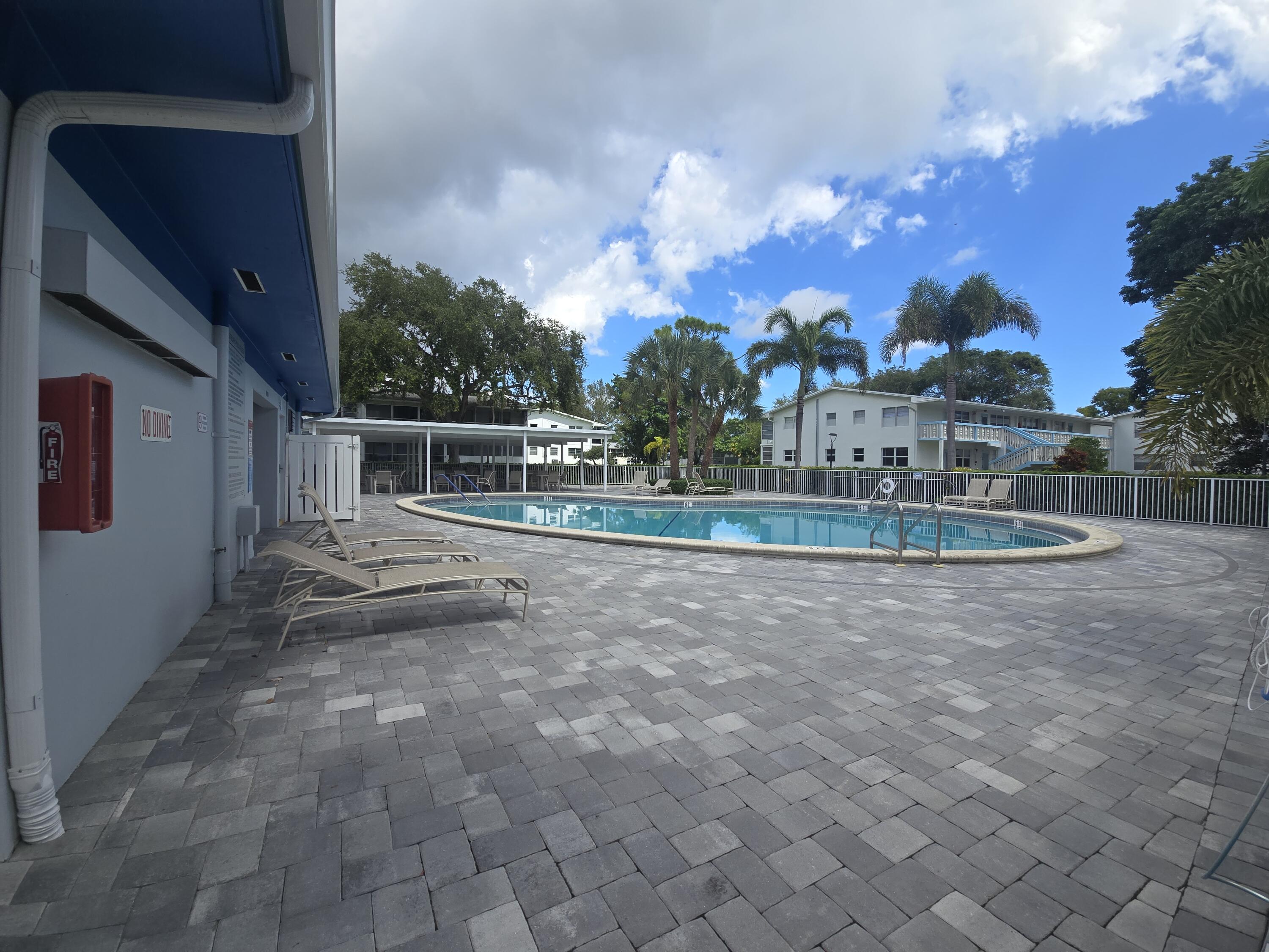 2010 Westbury F, Unit 2010 Deerfield Beach, FL 33442 - Photo 8 of 28 a view of patio