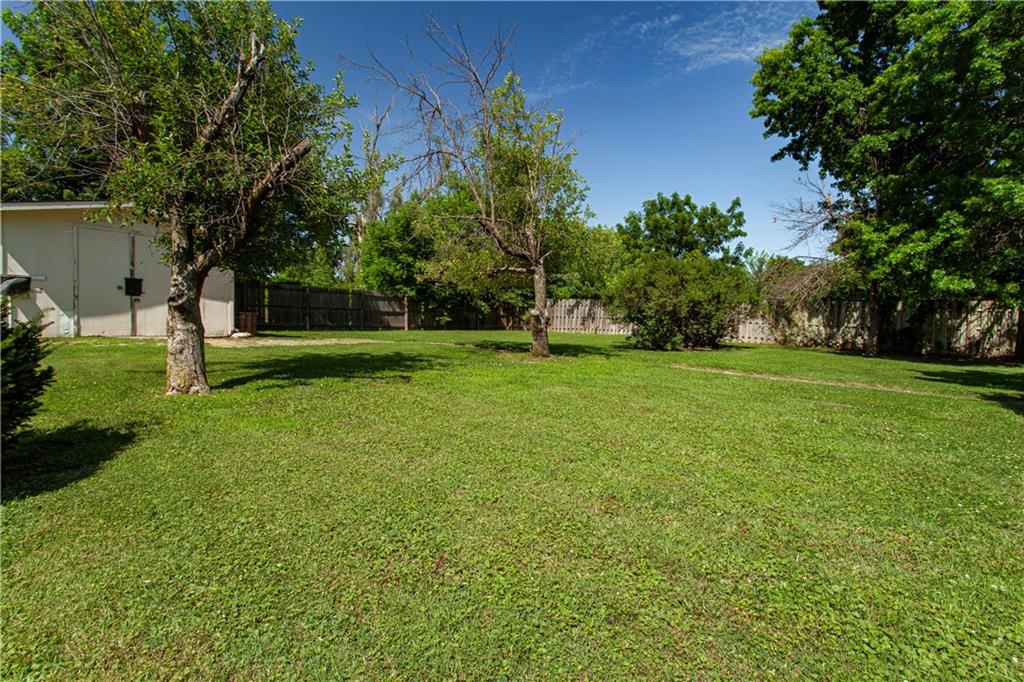 15800 East Salisbury Road Independence, MO 64050 - Photo 9 of 57